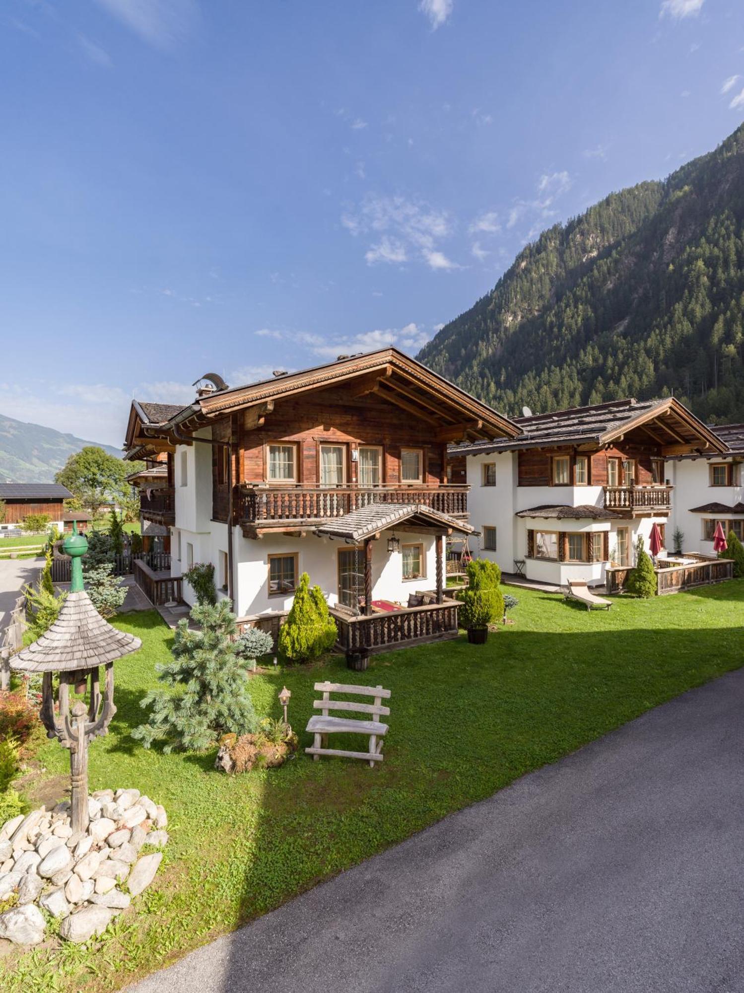S'Doerfl Chalets Майргофен Екстер'єр фото