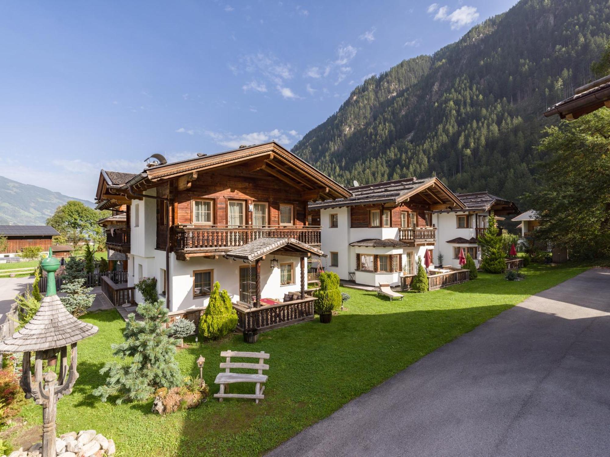 S'Doerfl Chalets Майргофен Екстер'єр фото
